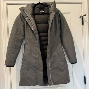 The North Face Women's Fitted Gray Jacket